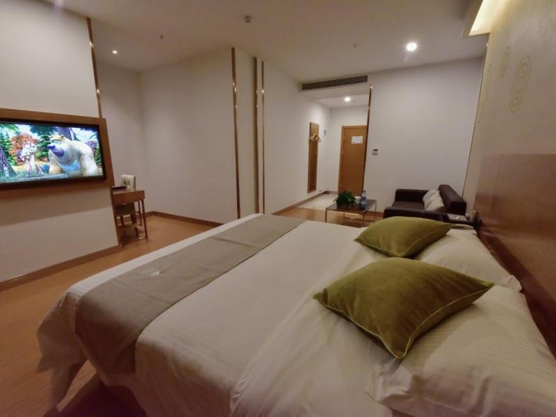 Greentree Inn Huanggang Qichun County Ouyada Square Express Hotel Екстериор снимка