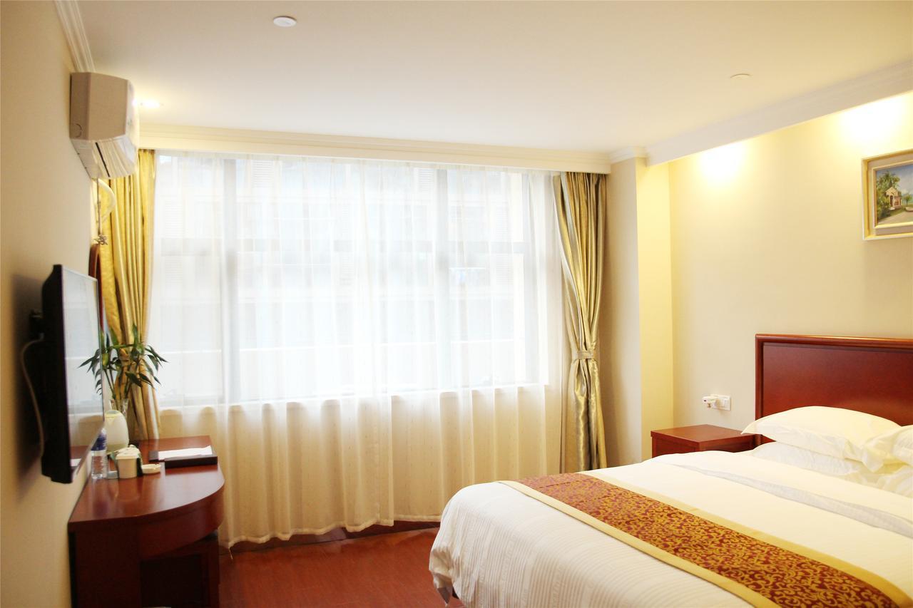 Greentree Inn Huanggang Qichun County Ouyada Square Express Hotel Екстериор снимка