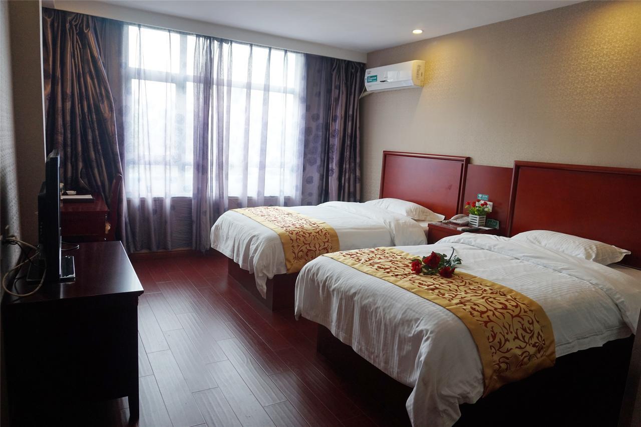 Greentree Inn Huanggang Qichun County Ouyada Square Express Hotel Екстериор снимка